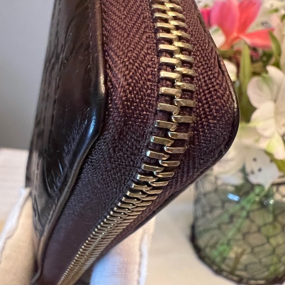 GUCCI Guccissima Chocolate Brown Long Zippy Zip Around Wallet | EUC - Picture 6 of 9